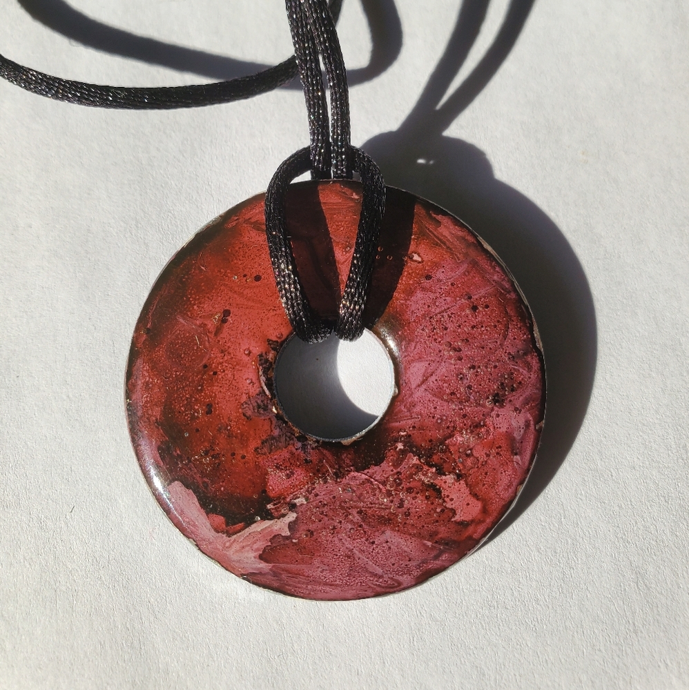 Navy/Burgundy Pendant 22'' Necklace.